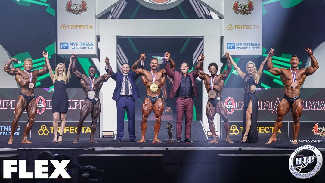 resultado final categoria classic physique olympia 2021 competidores top 5 recebendo premiação